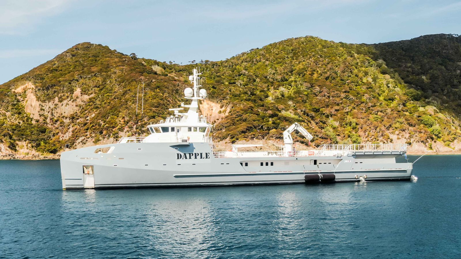 デカンタ　スペイン製　船 67m Damen Yachting support vessel Dapple sold